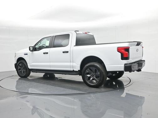 2025 Ford F-150 Lightning Pro