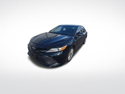 2018 Toyota Camry Hybrid XLE