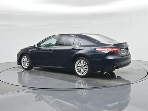 2018 Toyota Camry Hybrid XLE
