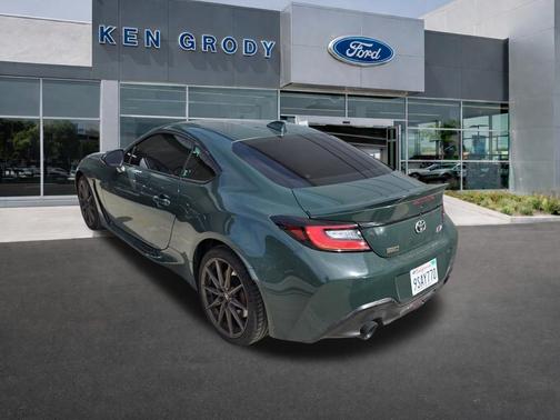 2025 Toyota GR86 Hakone Edition