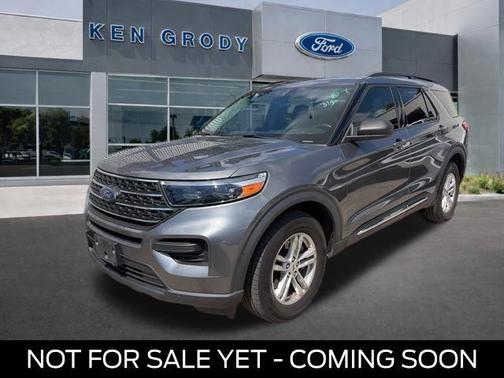 Carbonized Gray Metallic 2023 Ford Explorer XLT