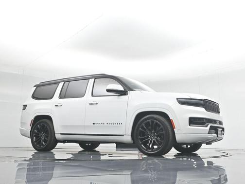 2022 Jeep Grand Wagoneer Series II