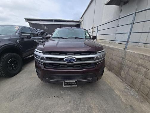 2023 Ford Expedition Max XLT