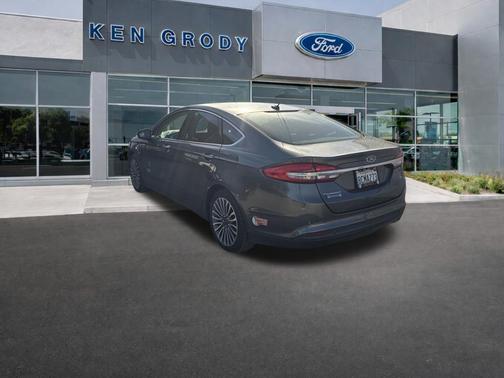 2018 Ford Fusion Energi SE Luxury