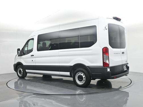 2025 Ford Transit-350 XL