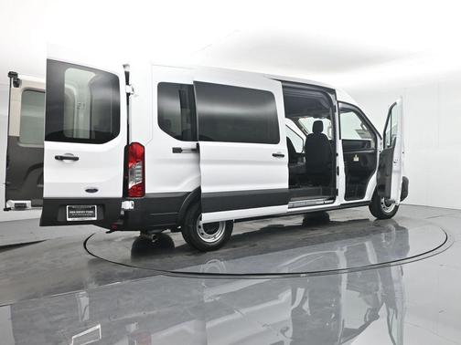 2025 Ford Transit-350 XL