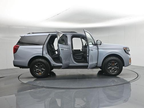 Gray Metallic 2026 Ford Expedition Tremor
