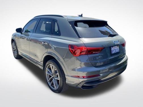 2022 Audi Q3 45 S line Premium