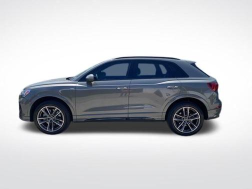 2022 Audi Q3 45 S line Premium