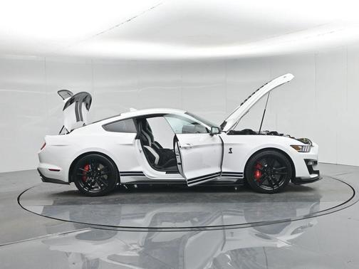 2020 Ford Shelby GT500 Base