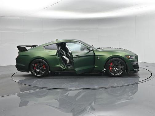 ERUPTION GREEN METALLIC 2022 Ford Mustang SHELBY GT500