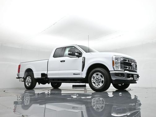2026 Ford F-350 XLT