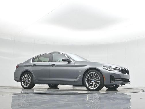 2023 BMW 530e 530e