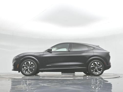 2022 Ford Mustang Mach-E Premium