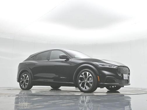 2022 Ford Mustang Mach-E Premium