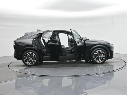 2022 Ford Mustang Mach-E Premium