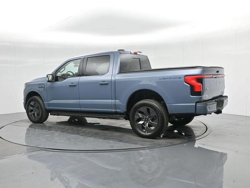 2023 Ford F-150 Lightning LARIAT