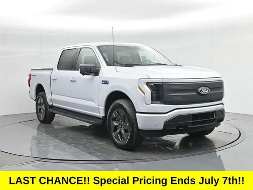 2025 Ford F-150 Lightning Flash