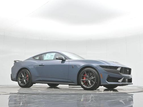 2025 Ford Mustang Dark Horse
