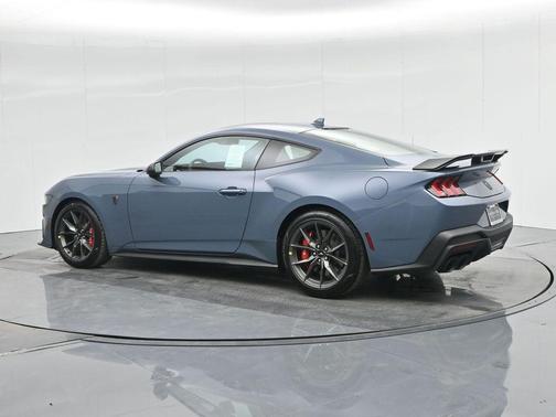2025 Ford Mustang Dark Horse