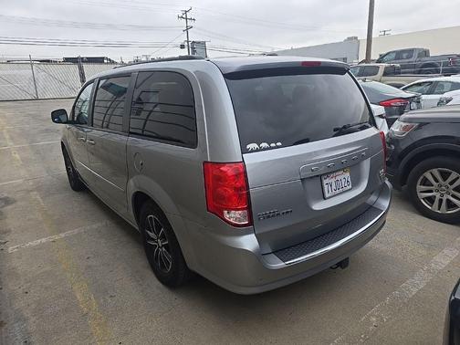 2016 Dodge Grand Caravan R/T