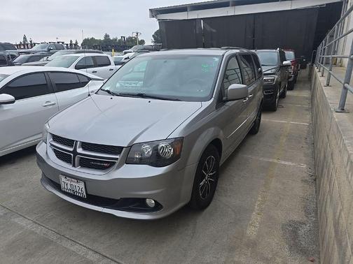 2016 Dodge Grand Caravan R/T