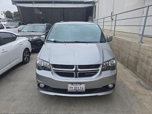 2016 Dodge Grand Caravan R/T