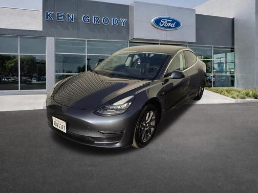 2020 Tesla Model 3 Standard Range Plus