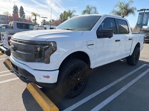 2023 Ford F-150 Lightning XLT