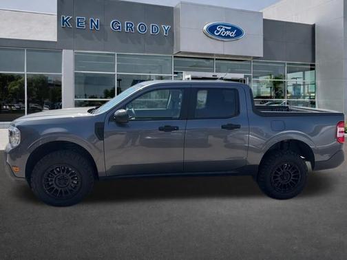 Carbonized Gray Metallic 2023 Ford Maverick XL