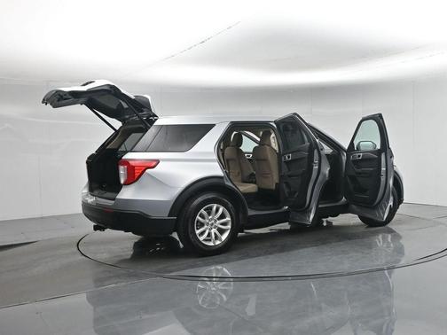 Iconic Silver Metallic 2021 Ford Explorer Base