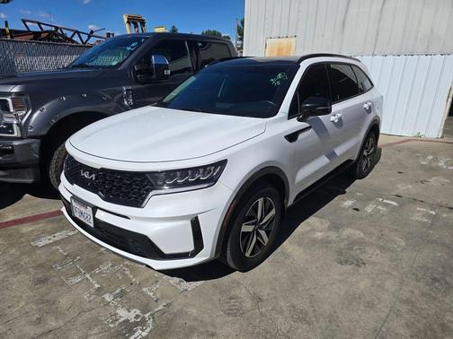 2023 Kia Sorento S