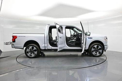 2025 Ford F-150 Lightning Platinum