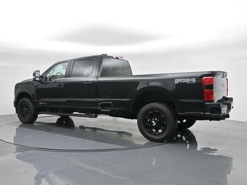 2025 Ford F-350 Lariat Super Duty