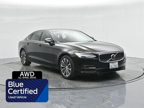 2022 Volvo S90 B6 Momentum
