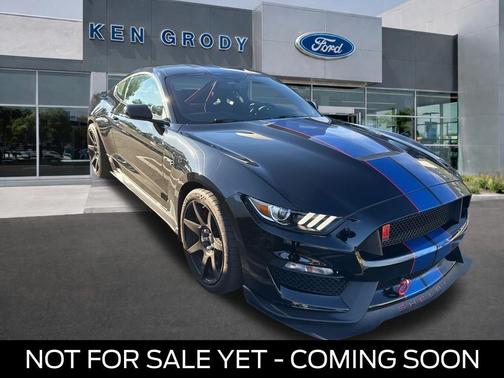 2017 Ford Shelby GT350 Base