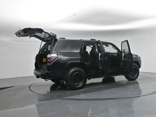 Midnight Black Metallic 2020 Toyota 4Runner SR5 Premium