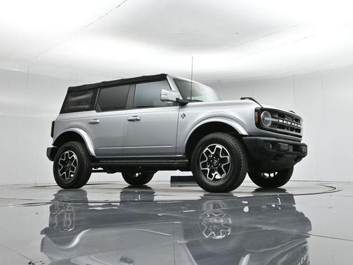2021 Ford Bronco Outer Banks