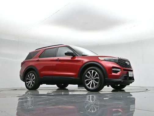 2022 Ford Explorer ST-Line