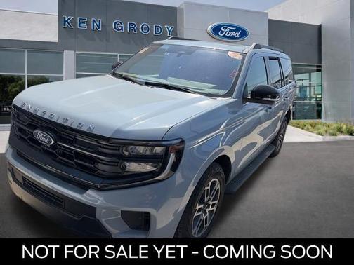 Glacier Gray Metallic 2025 Ford Expedition Active