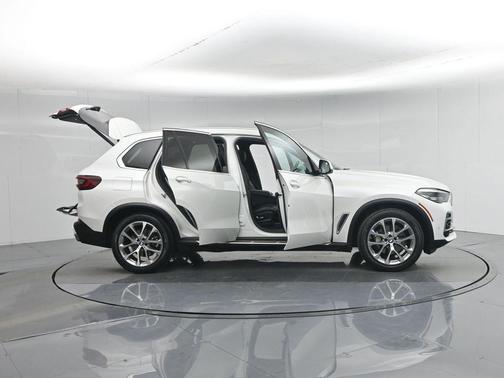 2023 BMW X5 sDrive40i