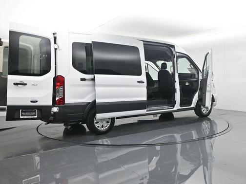 2025 Ford Transit-350 XLT 148 WB Medium Roof Passenger