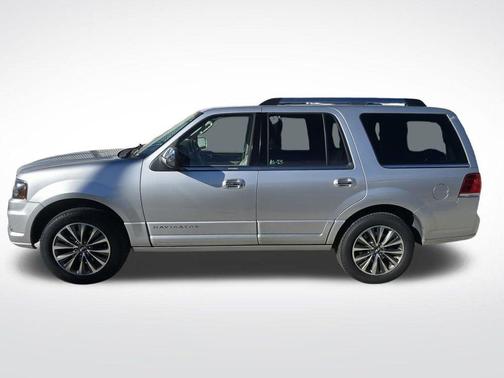 2017 Lincoln Navigator Select