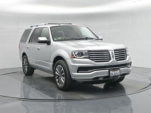 2017 Lincoln Navigator Select
