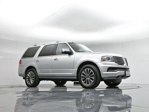 2017 Lincoln Navigator Select
