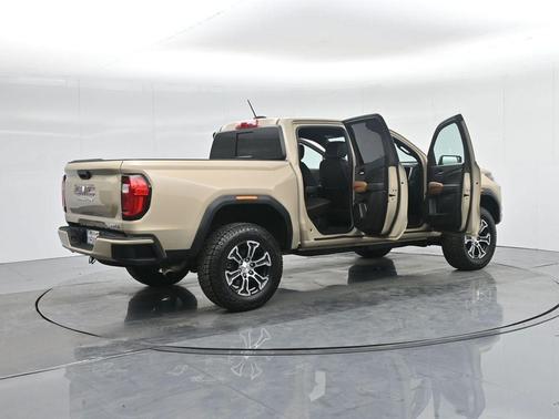2023 GMC Canyon AT4
