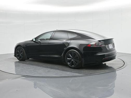 2022 Tesla Model S Plaid