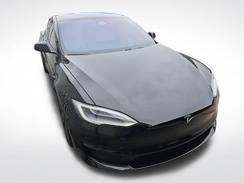 2022 Tesla Model S Plaid