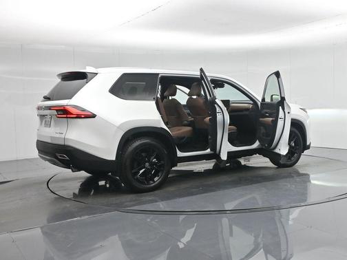 2024 Toyota Grand Highlander Hybrid MAX Platinum