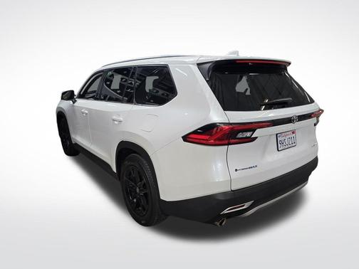 2024 Toyota Grand Highlander Hybrid MAX Platinum